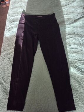 Victoria's Secret High-Rise Slim Leg Leggings in Black